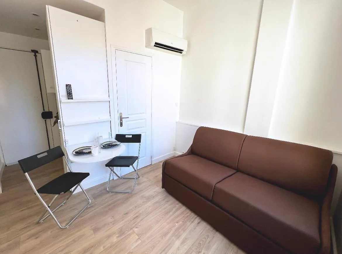 Cosy Studio Ensoleille - Centre-Ville - Tram/Ac Nizza 0*,  Francia